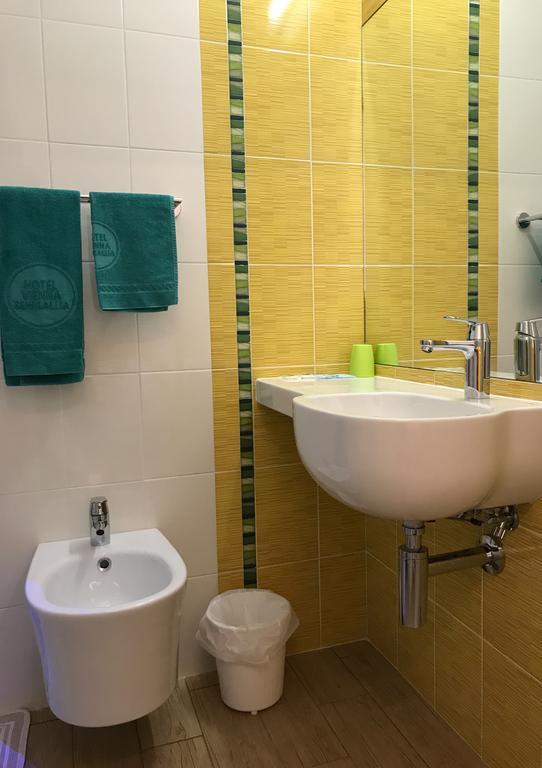 Hotel Vienna Senigallia Buitenkant foto